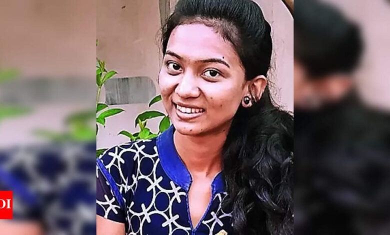 Bini Muduli: Bonda Girl Bini Muduli Makes History as First from Community to Pass Odisha Civil Services Exam | Bhubaneswar News Bini Muduli: Bonda Girl Bini Muduli Makes History as First from Community to Pass Odisha Civil Services Exam | Bhubaneswar News